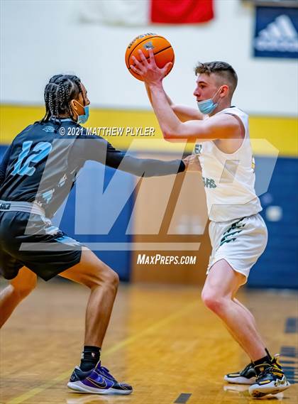 Thumbnail 1 in Overhills vs Apex (Yellow Jacket Christmas Classic Tournament) photogallery.
