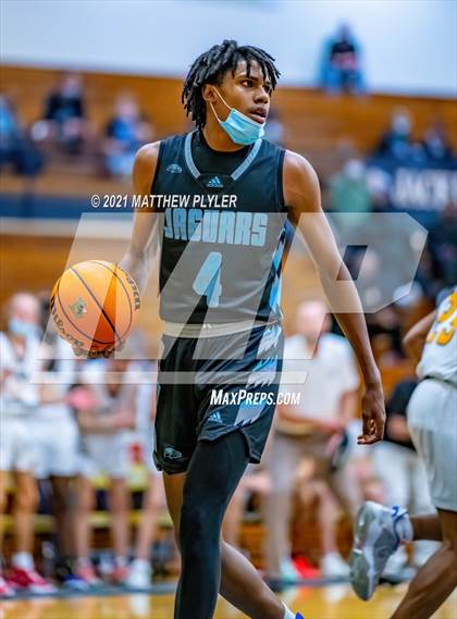 Thumbnail 3 in Overhills vs Apex (Yellow Jacket Christmas Classic Tournament) photogallery.