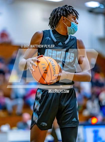 Thumbnail 3 in Overhills vs Apex (Yellow Jacket Christmas Classic Tournament) photogallery.