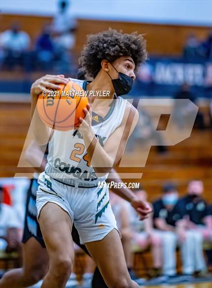 Thumbnail 1 in Overhills vs Apex (Yellow Jacket Christmas Classic Tournament) photogallery.