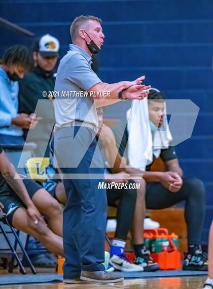 Thumbnail 3 in Overhills vs Apex (Yellow Jacket Christmas Classic Tournament) photogallery.