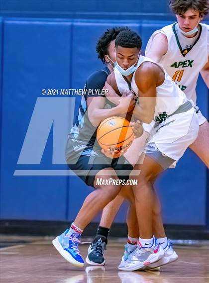 Thumbnail 3 in Overhills vs Apex (Yellow Jacket Christmas Classic Tournament) photogallery.