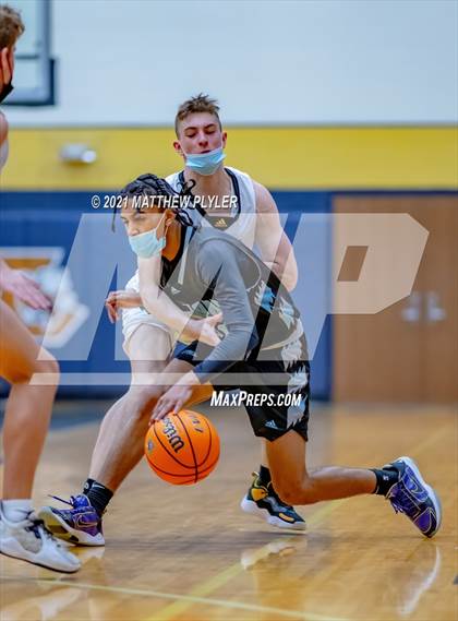 Thumbnail 2 in Overhills vs Apex (Yellow Jacket Christmas Classic Tournament) photogallery.