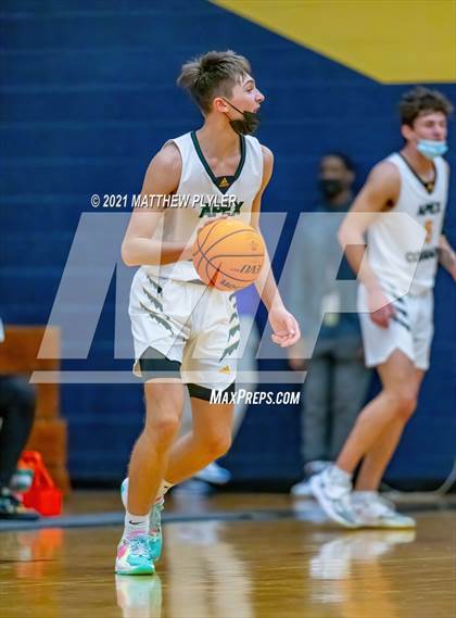 Thumbnail 1 in Overhills vs Apex (Yellow Jacket Christmas Classic Tournament) photogallery.