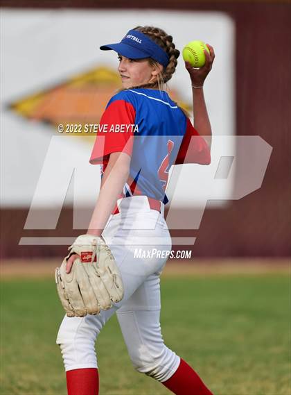 Thumbnail 3 in Cherry Creek @ Cherokee Trail photogallery.