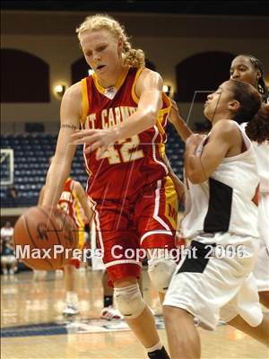 Thumbnail 2 in Mt. Miguel vs. Mt. Carmel (SDS D2 Final) photogallery.