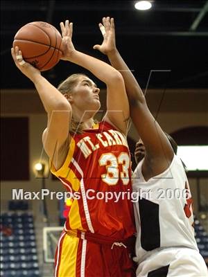 Thumbnail 2 in Mt. Miguel vs. Mt. Carmel (SDS D2 Final) photogallery.