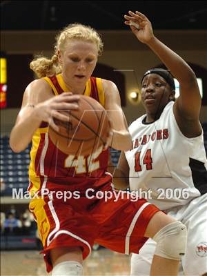 Thumbnail 1 in Mt. Miguel vs. Mt. Carmel (SDS D2 Final) photogallery.