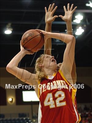 Thumbnail 2 in Mt. Miguel vs. Mt. Carmel (SDS D2 Final) photogallery.