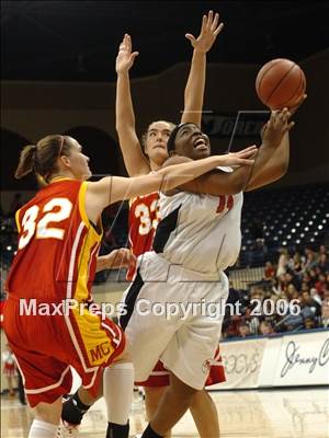 Thumbnail 1 in Mt. Miguel vs. Mt. Carmel (SDS D2 Final) photogallery.