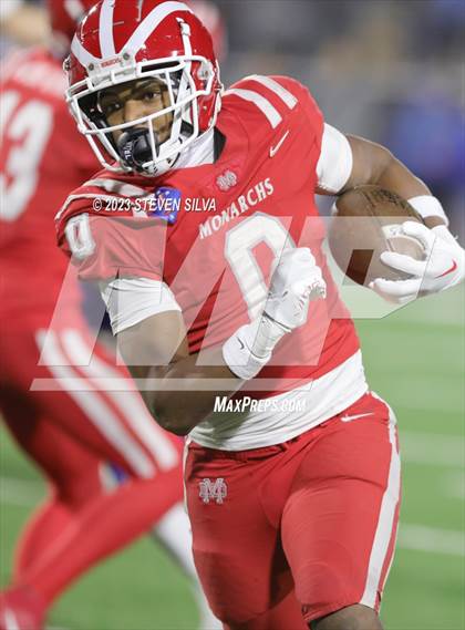 Thumbnail 3 in Mater Dei vs. Serra (CIF Open Division State Final) photogallery.
