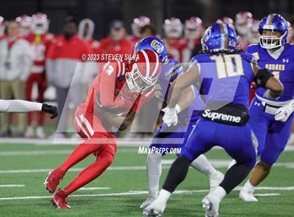 Thumbnail 1 in Mater Dei vs. Serra (CIF Open Division State Final) photogallery.