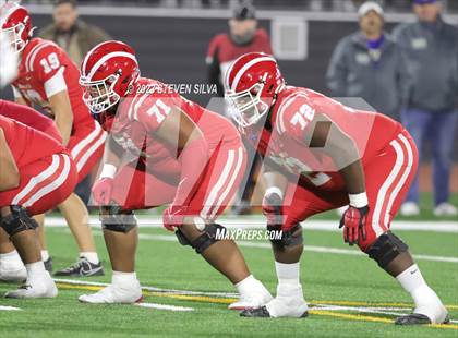 Thumbnail 1 in Mater Dei vs. Serra (CIF Open Division State Final) photogallery.