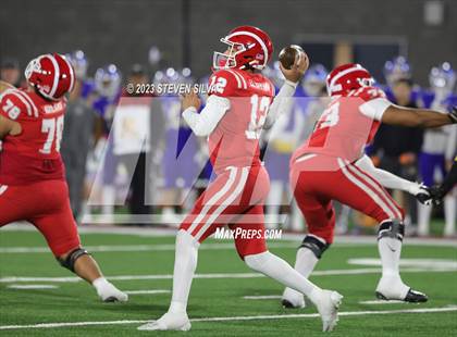 Thumbnail 3 in Mater Dei vs. Serra (CIF Open Division State Final) photogallery.
