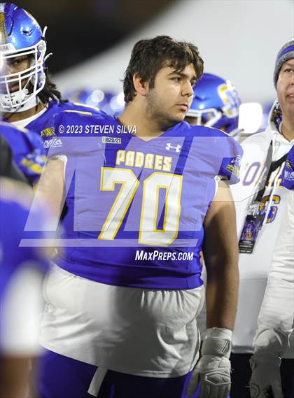 Thumbnail 1 in Mater Dei vs. Serra (CIF Open Division State Final) photogallery.