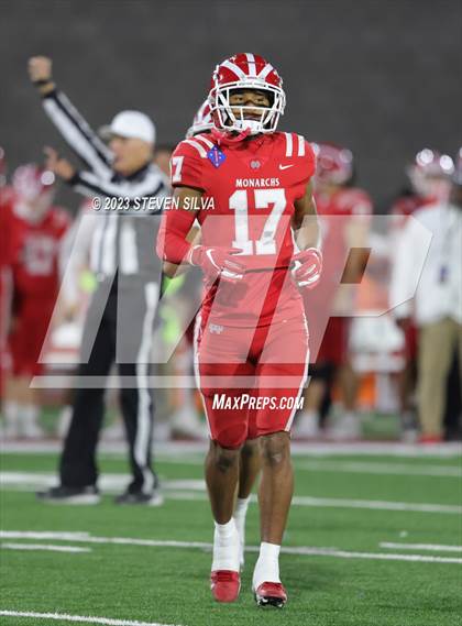 Thumbnail 2 in Mater Dei vs. Serra (CIF Open Division State Final) photogallery.