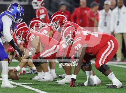 Thumbnail 2 in Mater Dei vs. Serra (CIF Open Division State Final) photogallery.