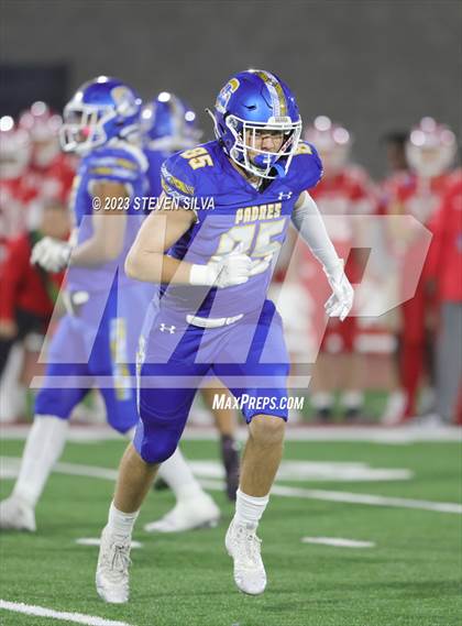 Thumbnail 2 in Mater Dei vs. Serra (CIF Open Division State Final) photogallery.