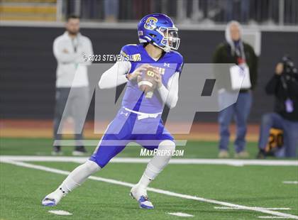 Thumbnail 1 in Mater Dei vs. Serra (CIF Open Division State Final) photogallery.