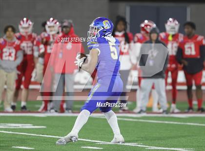 Thumbnail 3 in Mater Dei vs. Serra (CIF Open Division State Final) photogallery.