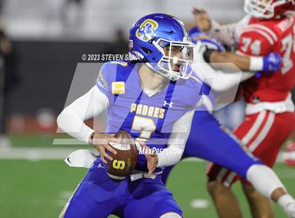 Thumbnail 1 in Mater Dei vs. Serra (CIF Open Division State Final) photogallery.