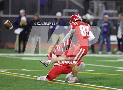 Thumbnail 3 in Mater Dei vs. Serra (CIF Open Division State Final) photogallery.