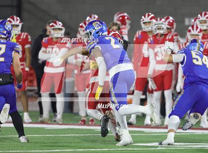 Thumbnail 1 in Mater Dei vs. Serra (CIF Open Division State Final) photogallery.