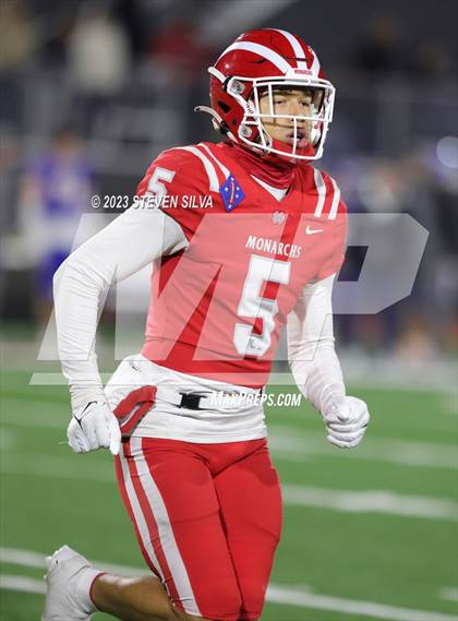 Thumbnail 1 in Mater Dei vs. Serra (CIF Open Division State Final) photogallery.