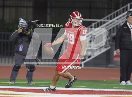 Thumbnail 3 in Mater Dei vs. Serra (CIF Open Division State Final) photogallery.