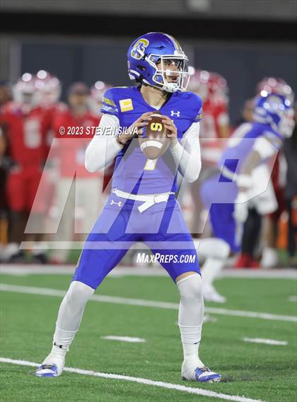 Thumbnail 2 in Mater Dei vs. Serra (CIF Open Division State Final) photogallery.