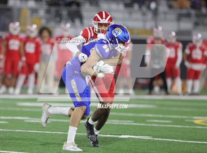 Thumbnail 2 in Mater Dei vs. Serra (CIF Open Division State Final) photogallery.