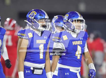 Thumbnail 3 in Mater Dei vs. Serra (CIF Open Division State Final) photogallery.