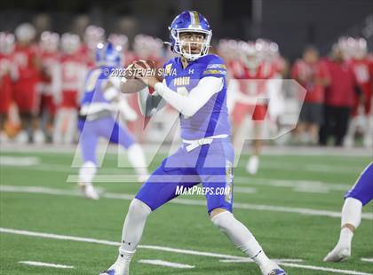 Thumbnail 2 in Mater Dei vs. Serra (CIF Open Division State Final) photogallery.