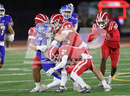 Thumbnail 3 in Mater Dei vs. Serra (CIF Open Division State Final) photogallery.