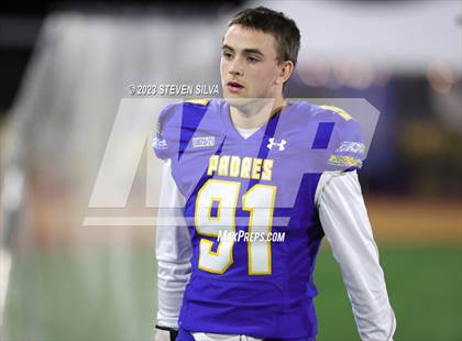 Thumbnail 2 in Mater Dei vs. Serra (CIF Open Division State Final) photogallery.