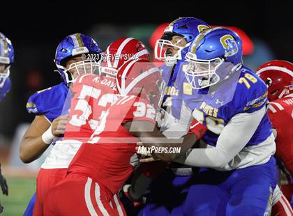 Thumbnail 3 in Mater Dei vs. Serra (CIF Open Division State Final) photogallery.