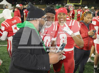 Thumbnail 3 in Mater Dei vs. Serra (CIF Open Division State Final) photogallery.