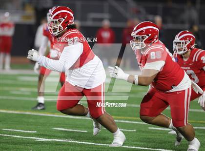 Thumbnail 2 in Mater Dei vs. Serra (CIF Open Division State Final) photogallery.