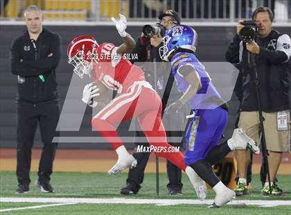Thumbnail 1 in Mater Dei vs. Serra (CIF Open Division State Final) photogallery.