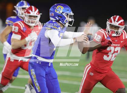 Thumbnail 3 in Mater Dei vs. Serra (CIF Open Division State Final) photogallery.