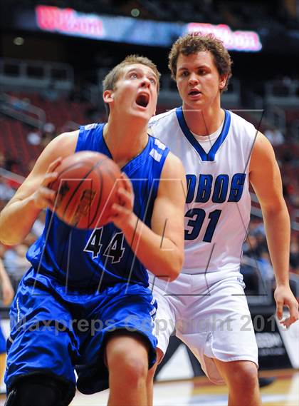 Thumbnail 1 in Valley Christian @ Snowflake (AIA D3 Semifinals) photogallery.