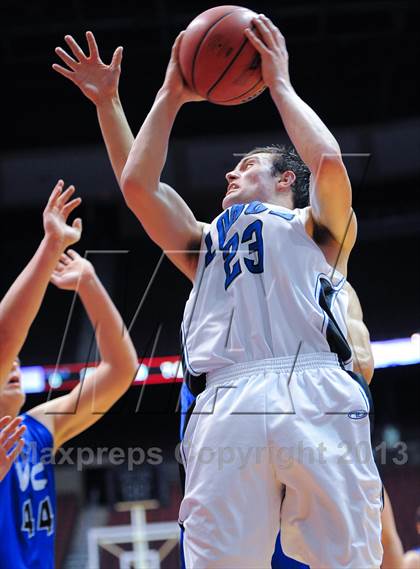 Thumbnail 2 in Valley Christian @ Snowflake (AIA D3 Semifinals) photogallery.