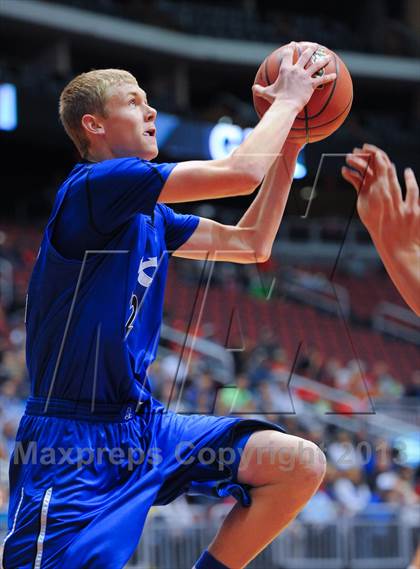 Thumbnail 3 in Valley Christian @ Snowflake (AIA D3 Semifinals) photogallery.