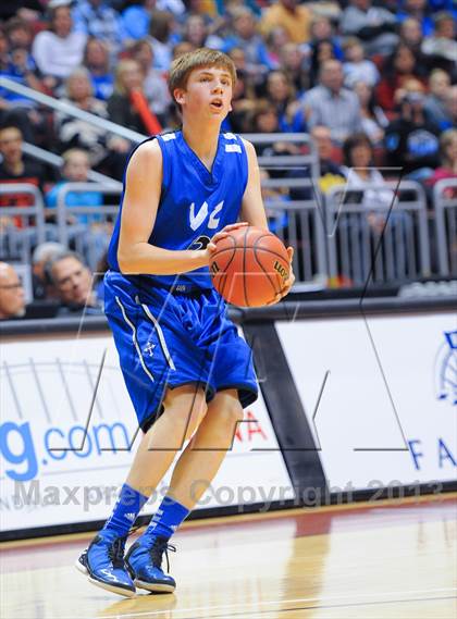 Thumbnail 1 in Valley Christian @ Snowflake (AIA D3 Semifinals) photogallery.