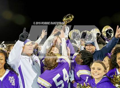 Thumbnail 1 in Mart vs. Detroit (UIL 2A Division 2 Region 3 Area Playoff) photogallery.