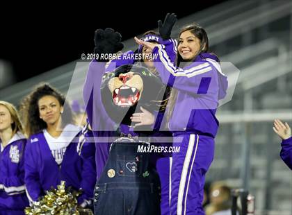 Thumbnail 2 in Mart vs. Detroit (UIL 2A Division 2 Region 3 Area Playoff) photogallery.