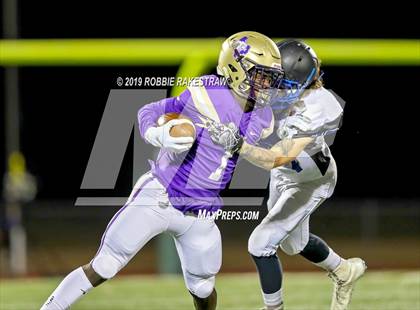 Thumbnail 3 in Mart vs. Detroit (UIL 2A Division 2 Region 3 Area Playoff) photogallery.