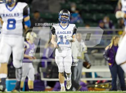 Thumbnail 1 in Mart vs. Detroit (UIL 2A Division 2 Region 3 Area Playoff) photogallery.