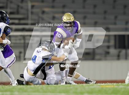 Thumbnail 3 in Mart vs. Detroit (UIL 2A Division 2 Region 3 Area Playoff) photogallery.