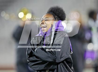 Thumbnail 1 in Mart vs. Detroit (UIL 2A Division 2 Region 3 Area Playoff) photogallery.